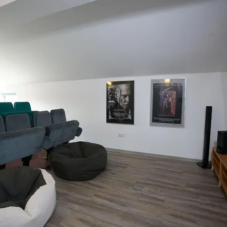 By Interhome Casa vacanze Hohen Wieschendorf